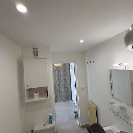 Διαμέρισμα Cozy Parking Prive Centre Meyzieu