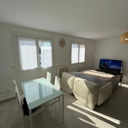 Apartment Cozy Parking Prive Centre *