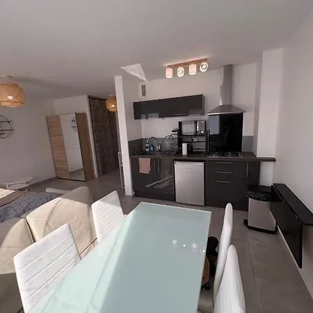 Cozy Parking Prive Centre Apartment